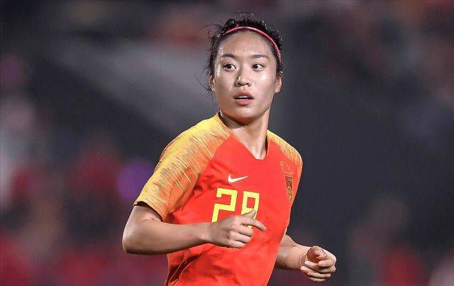 忏悔惊喜独自一人是女儿的朋友